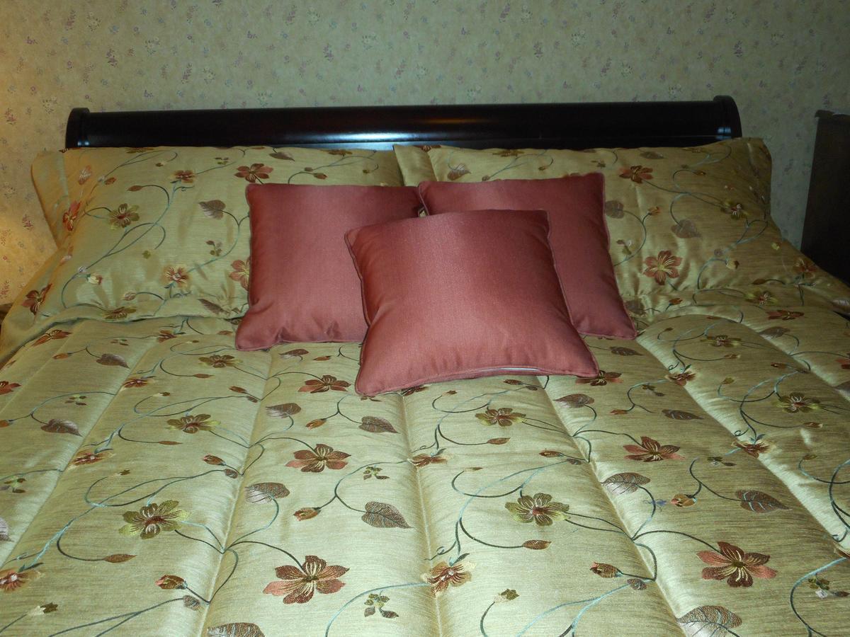 Cote'S Bed & Breakfast Гранд Фолс Екстериор снимка